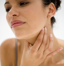 Stiff Neck and Sore Throat: Causes and Treatments